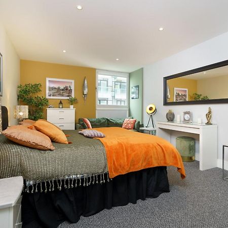 Apartamento Cobalt Point, South Quay Londres Exterior foto